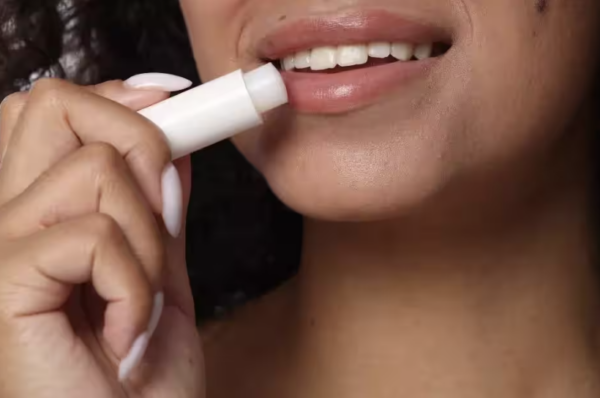 https://beebythesea.com/product-category/lip-care/