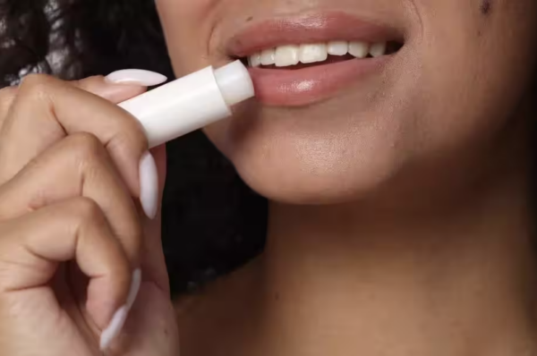 https://beebythesea.com/product-category/lip-care/